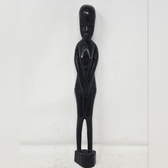 Wood carved African figure - Picture 1 of 5